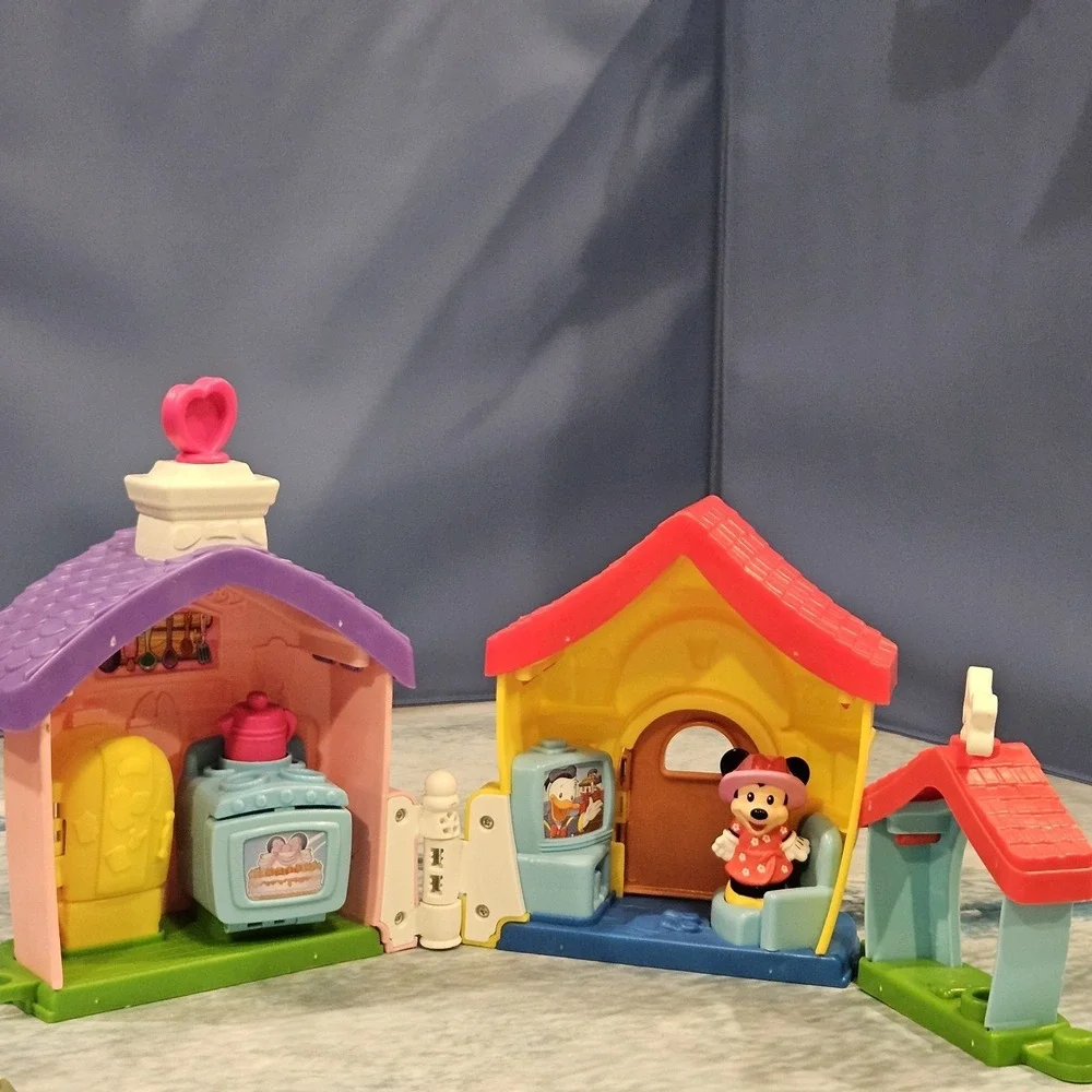 Fisher Price Little People Disney Minnie Mouse House Playset Airplane Figure Lot